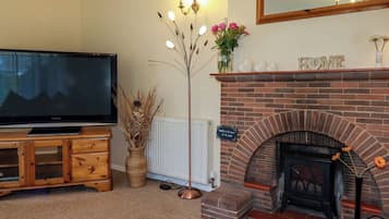 Cottage | Living area | TV, DVD player