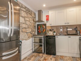 Dishwasher, electric kettle, toaster, high chair