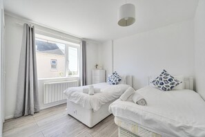 2 bedrooms, individually decorated, individually furnished, free WiFi