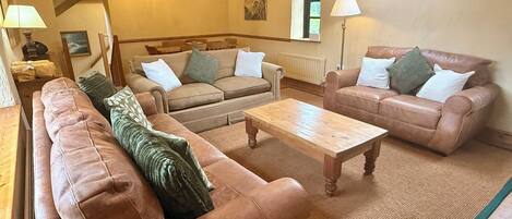 Cottage | Interior