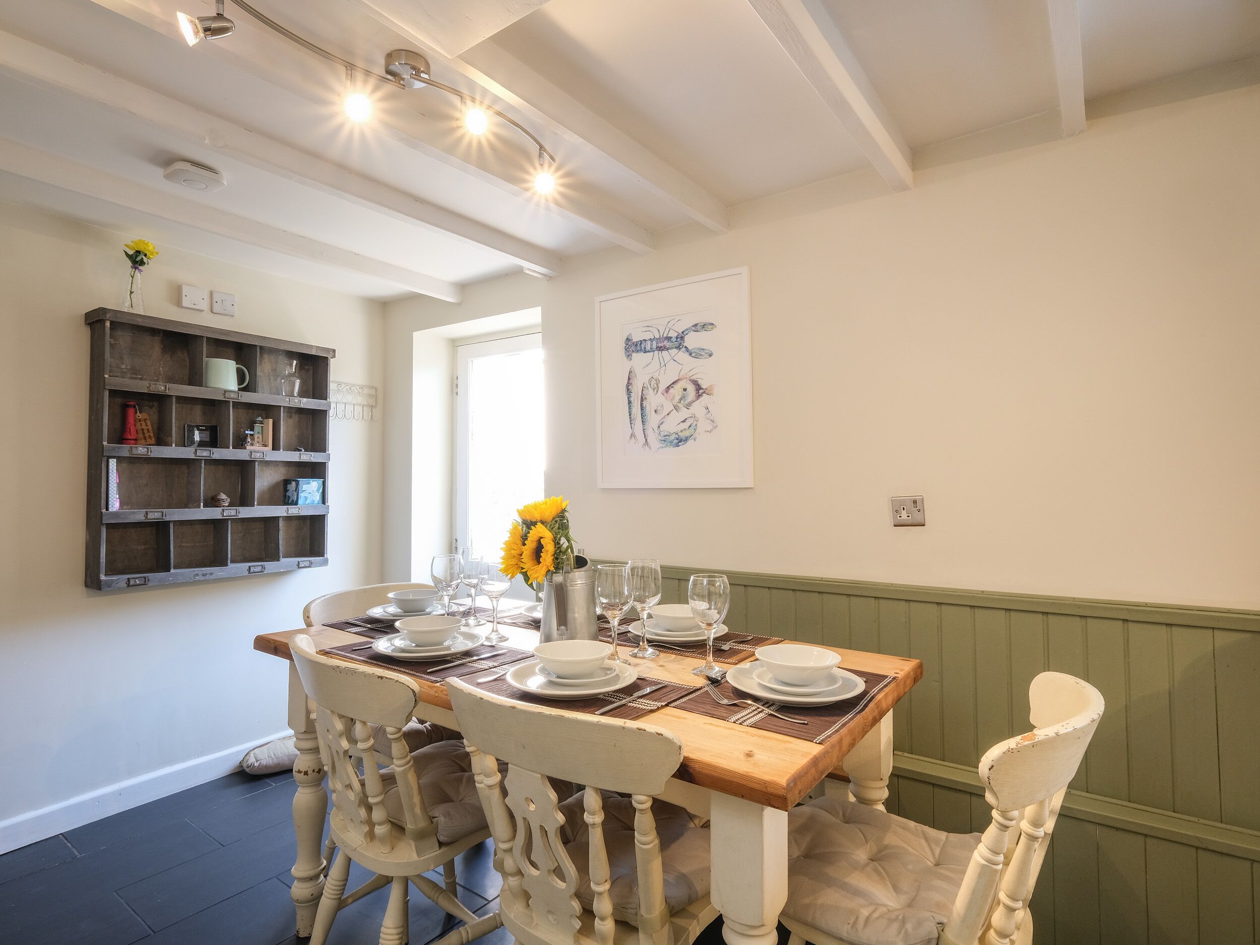 Cottage | Interior