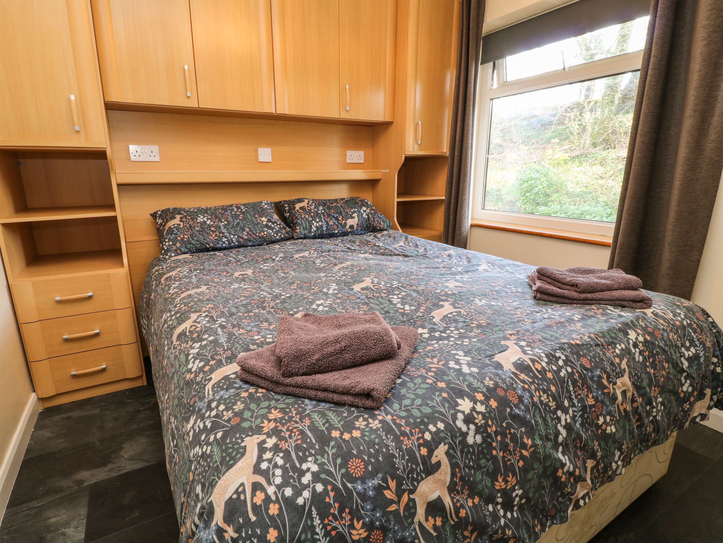 Cottage | 2 bedrooms, individually decorated, individually furnished, free WiFi