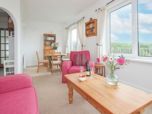Cottage | Living area - The Lookout (Penzance)