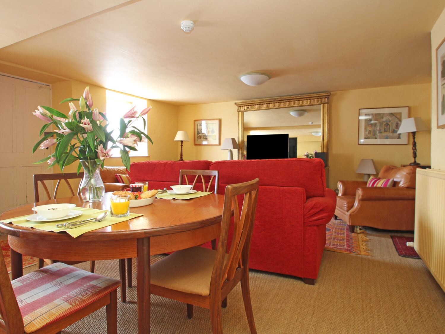 Cottage | Interior