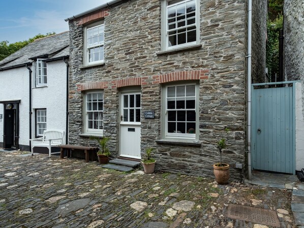 Exterior - Cobble Cottage (Boscastle)