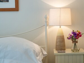 Cottage | 3 bedrooms, individually decorated, individually furnished, free WiFi - Cobble Cottage (Boscastle)