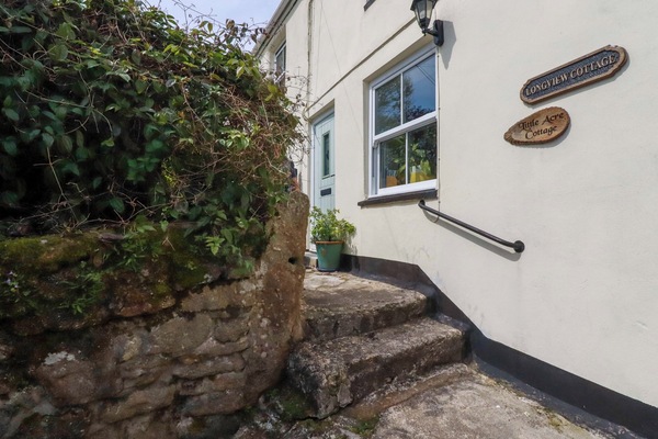 Cottage | Property grounds