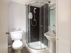 Cottage | Badkamer | Een douche