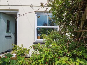Cottage | Exterior detail