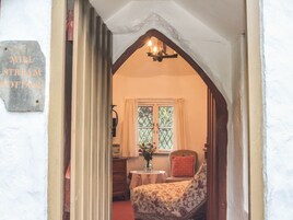Cottage | Interior