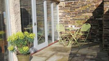 Cottage | Balcony