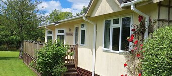 桑伯里假日公園酒店