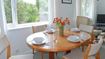 Cottage | Tempat makan