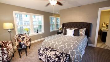 4 makuuhuonetta, työpöytä, silitysrauta/-lauta, ilmainen Wi-Fi