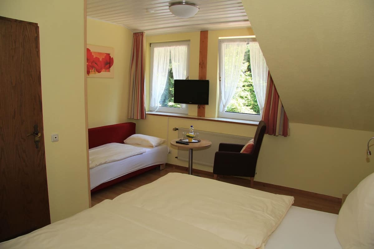 Coffres-forts dans les chambres, rideaux occultants, Wi-Fi gratuit