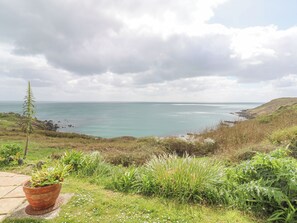 Cottage | Property grounds - Seaview (Seaview)