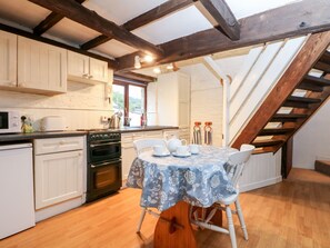Private kitchen - Apple Loft (Lostwithiel)