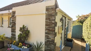 Cottage | Front of property