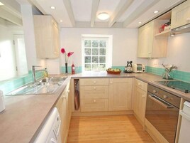 Stuga | Eget kök | Diskmaskin och grytor/köksredskap