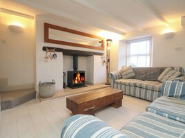 Cottage | Living area