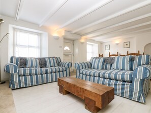Cottage | Living room