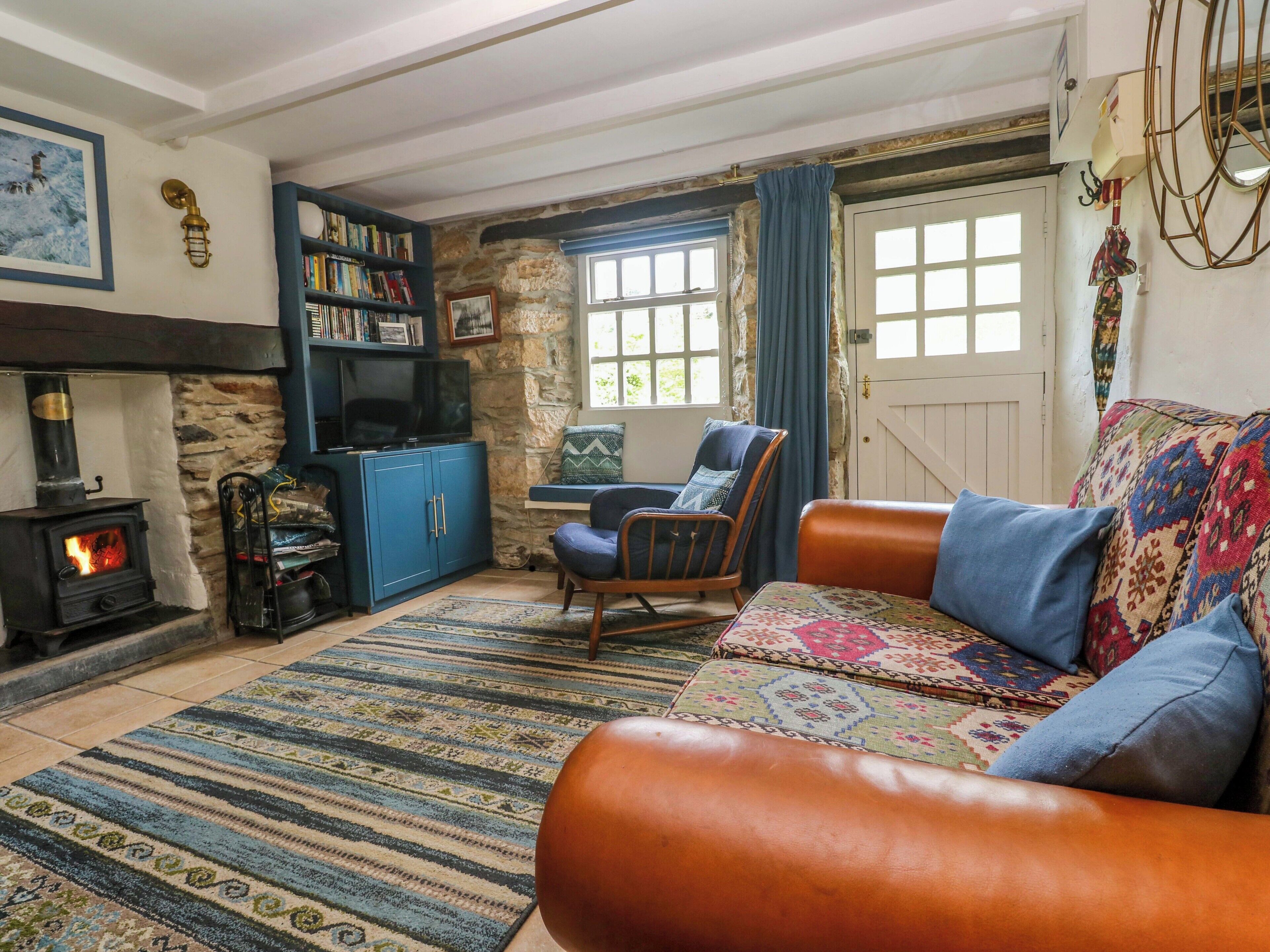 Cottage | Living area