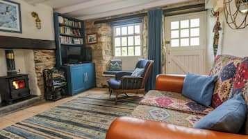 Cottage | Living area