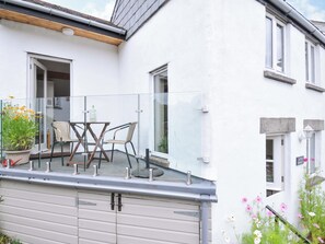 Cottage | Outdoor dining