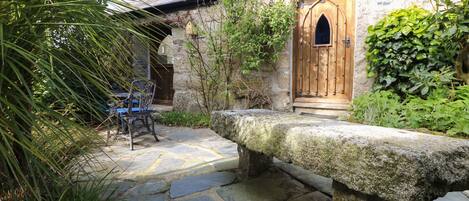 Khuôn viên nơi lưu trú