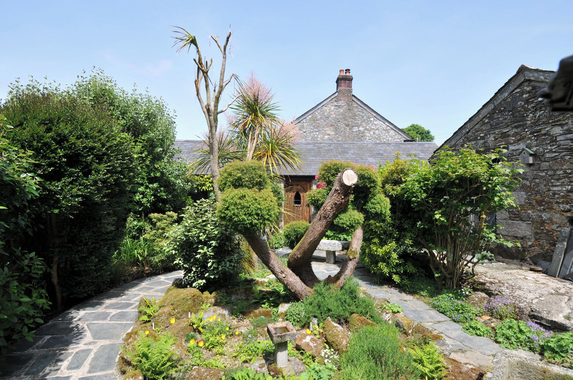 Cottage | Property grounds