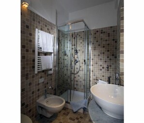Chambre Triple | Salle de bain