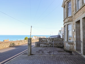 Cottage | Property grounds - Porthmeor Beach House (St Ives)