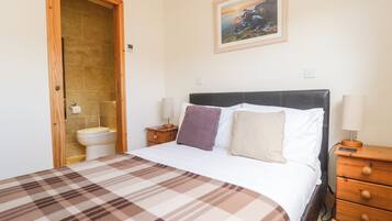 3 habitaciones, decoración personalizada y muebles diferentes