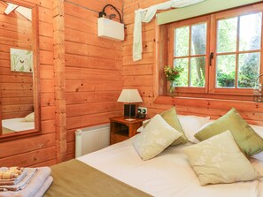 Cottage | 1 bedroom, individually decorated, individually furnished, free WiFi