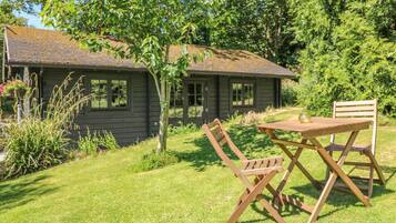 Cottage | Property grounds