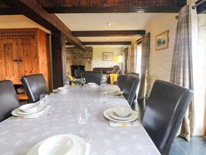 Cottage | Tempat makan