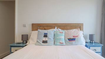 Cottage | 3 bedrooms, individually decorated, individually furnished, free WiFi