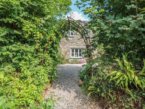 Cottage | Property grounds