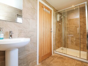 Ferienhaus | Badezimmer | Dusche