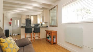 Cottage | Living area