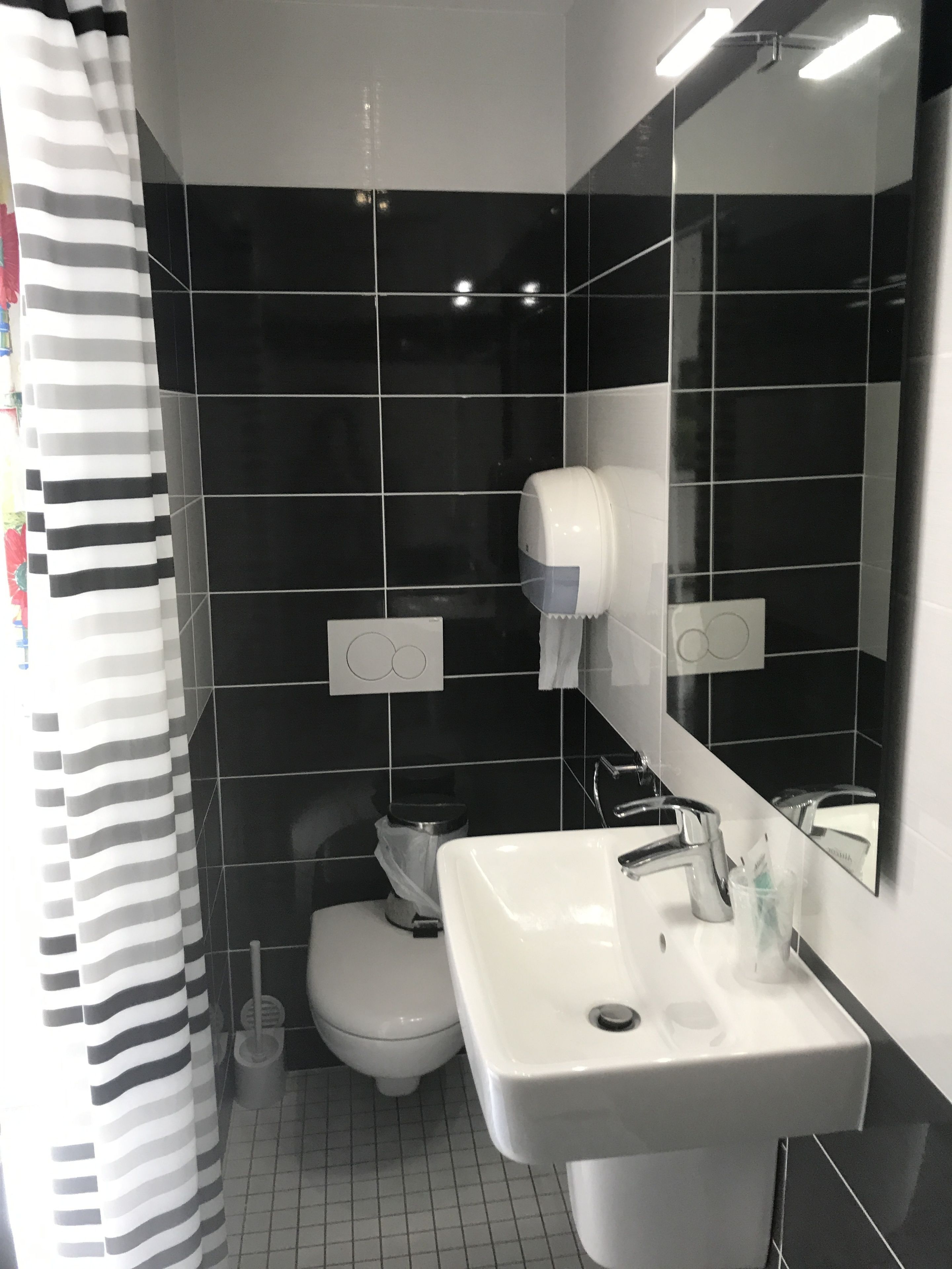 double room, balcony (6) | bathroom sink