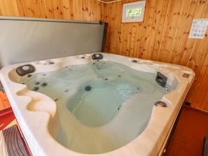 Cottage | Spa