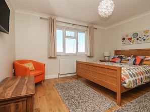 Cottage | Individually decorated, individually furnished, free WiFi