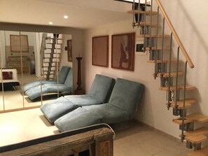 Apartment | Schallisolierte Zimmer, kostenloses WLAN, Bettwäsche