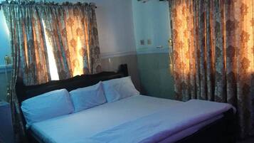 Egyptian cotton sheets, premium bedding, memory foam beds, desk