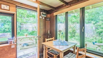Cottage | Interior