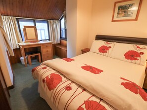 Cottage | 3 bedrooms, individually decorated, individually furnished, free WiFi