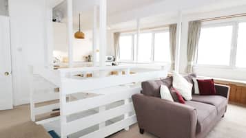 Cottage | Living room | TV