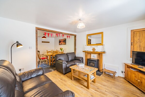 Cottage | Interior