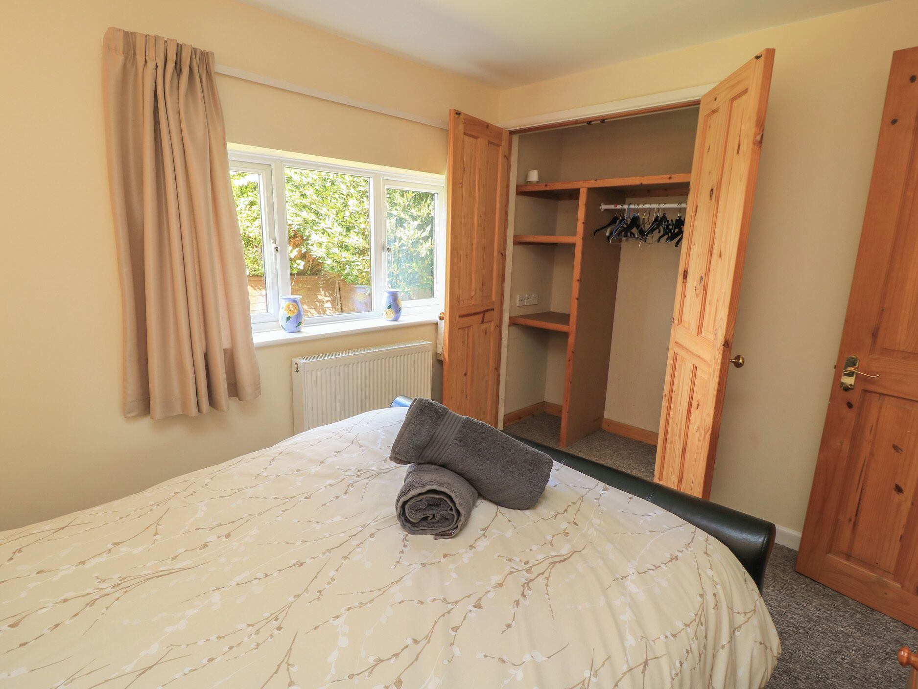 Cottage | 2 bedrooms, individually decorated, individually furnished, free WiFi